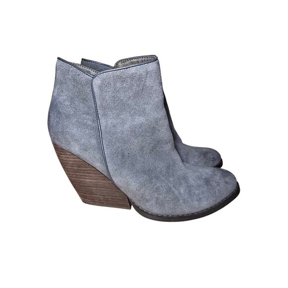 Very Volatile Womens Sz 10 Whitby Ankle Boots Gray Demi Wedge Zip Suede Leather - Picture 2 of 9